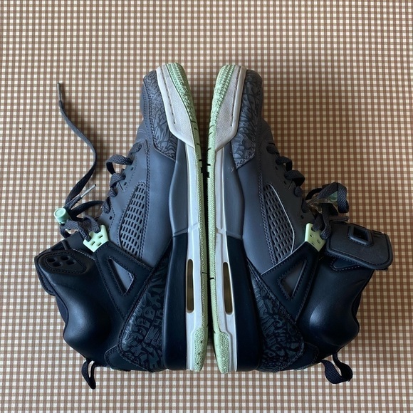 YOUTH Nike Air Jordan Spizike GS Black Mint Foam Dark Grey White shoes.Size 9.5 - Picture 5 of 16
